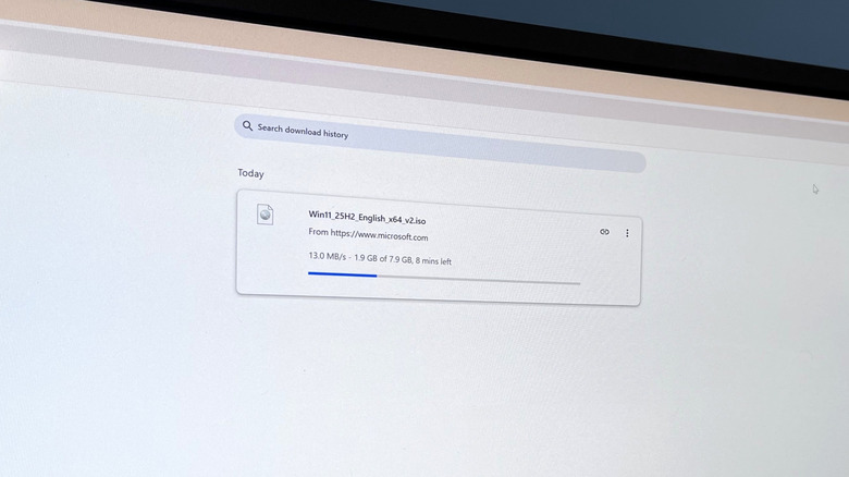 google chrome browser showing the download speed in MB/s while downloading the Windows 11 ISO