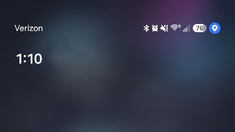 Blue location icon in system tray on Samsung Galaxy S25 Ultra.