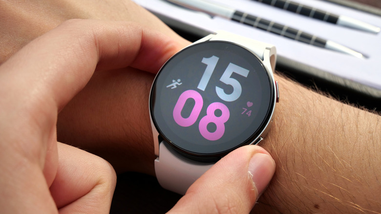 close-up galaxy watch 5 on wrist