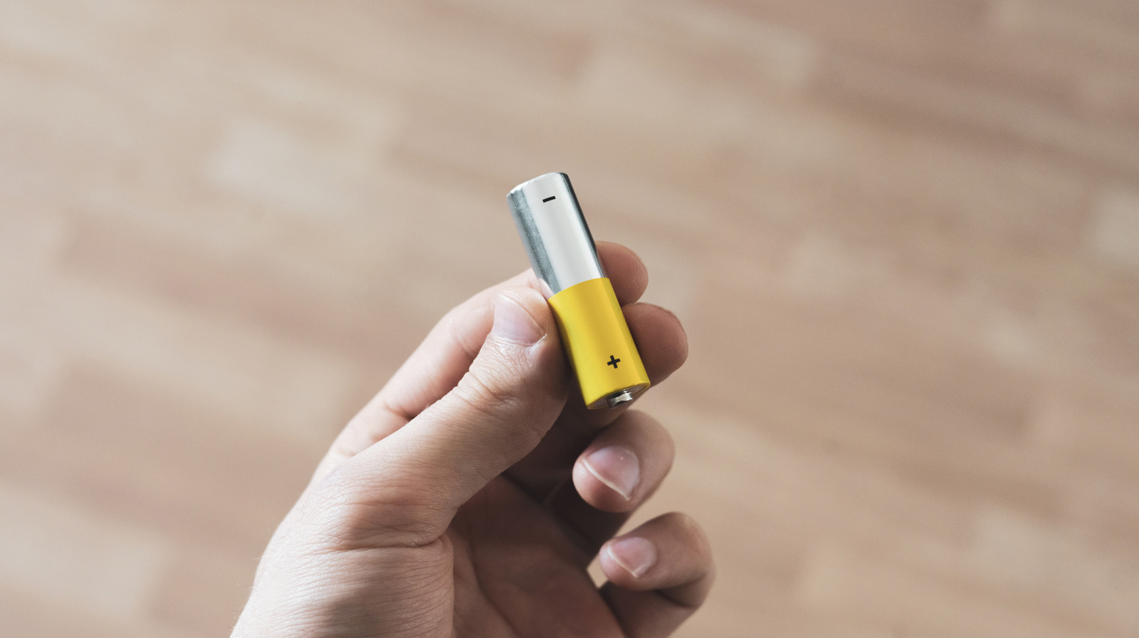 Why Your Xbox Controllers Still Need Batteries (But PlayStation Doesn’t) – BGR