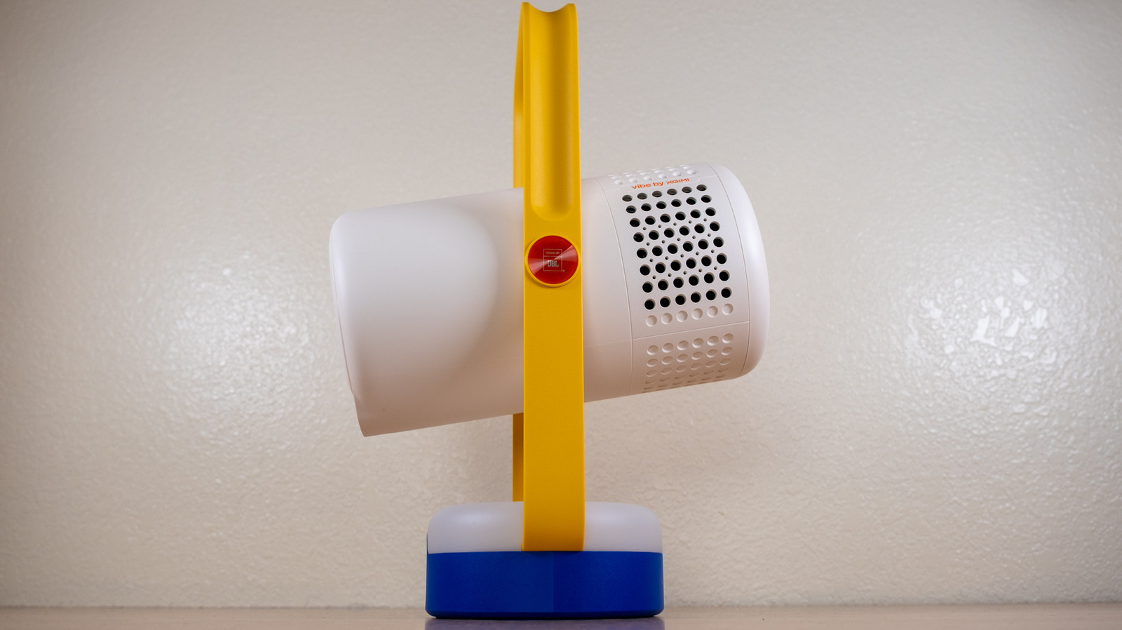 XGIMI Vibe One Review: Portable, Fun, And Easy To Use