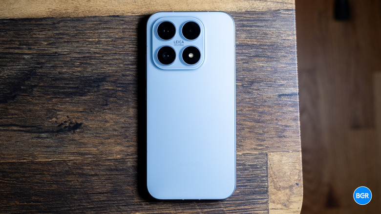 Top-down view of the Xiaomi 17