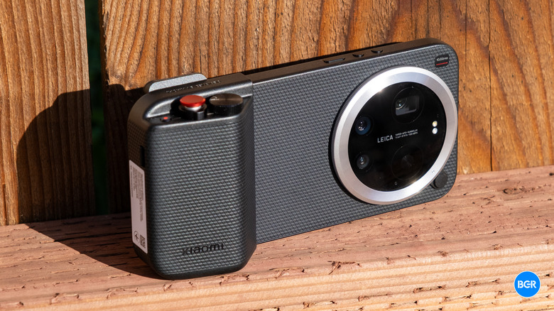 Xiaomi 17 Ultra with the camera kit