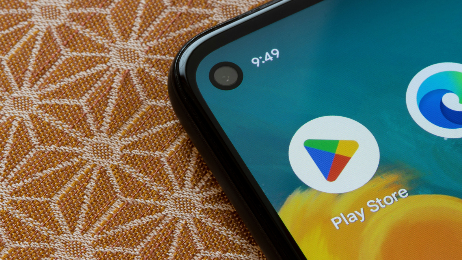 You Can Finally Download Fortnite From Android’s Biggest App Store Again – BGR