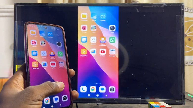 Screen mirroring Android screen to Roku TV