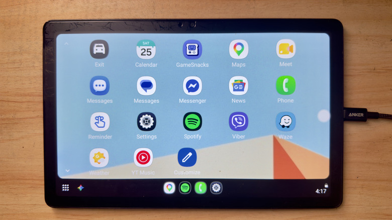 Android Auto on old Android tablet showing apps
