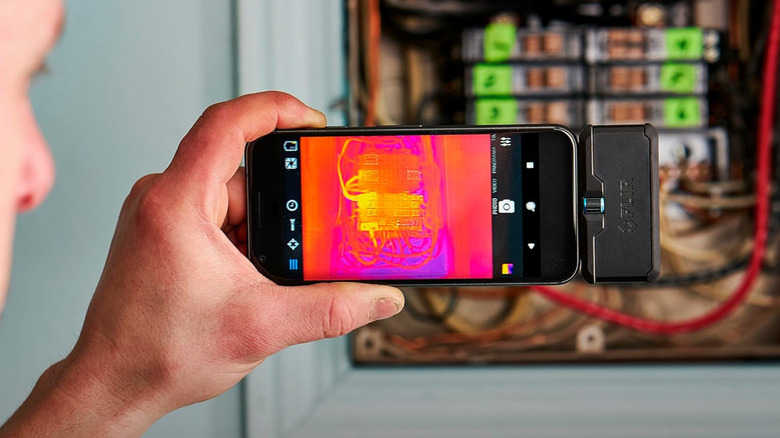 A thermal imaging scan on an iPhone