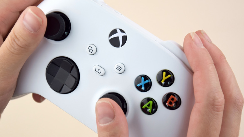 A white Xbox controller.