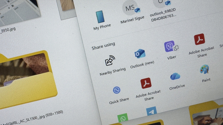 Nearby Sharing icon in the Share panel on Windows 11