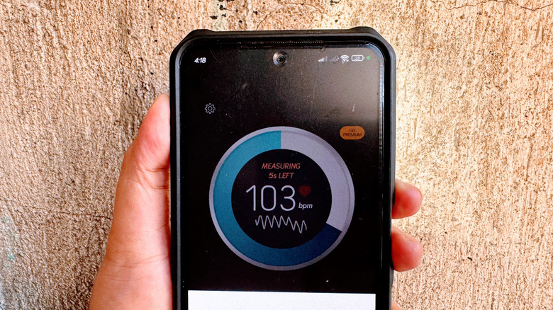 Android phone using camera to measure heartbeat