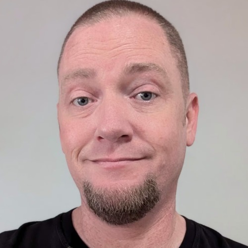 Photo of Dallas Thomas