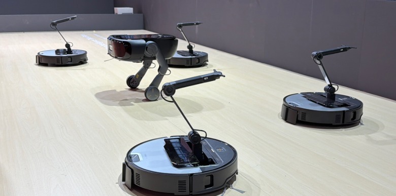 Roborock Saros Z70 models and the new Saros Rover robot vacuum