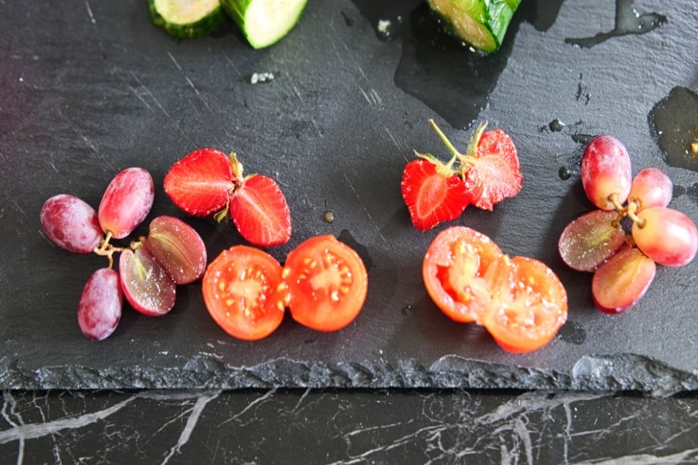 Close up of real world testing results of using Shelfy to extend the shelf life of fresh fruit and vegetables