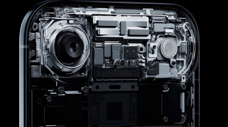 The contents of the iPhone Air's camera plateau.