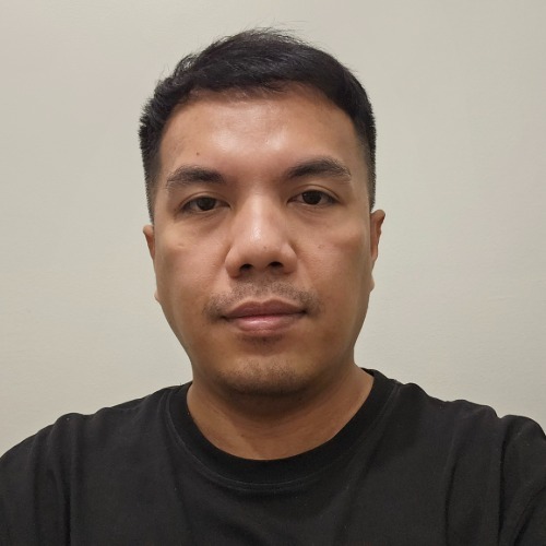 Photo of Jay Bonggolto