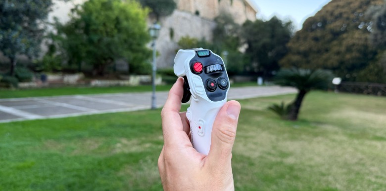 Antigravity A1 Grip Controller